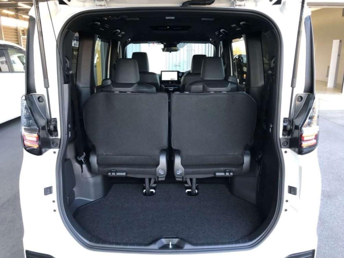 2023 Toyota Voxy