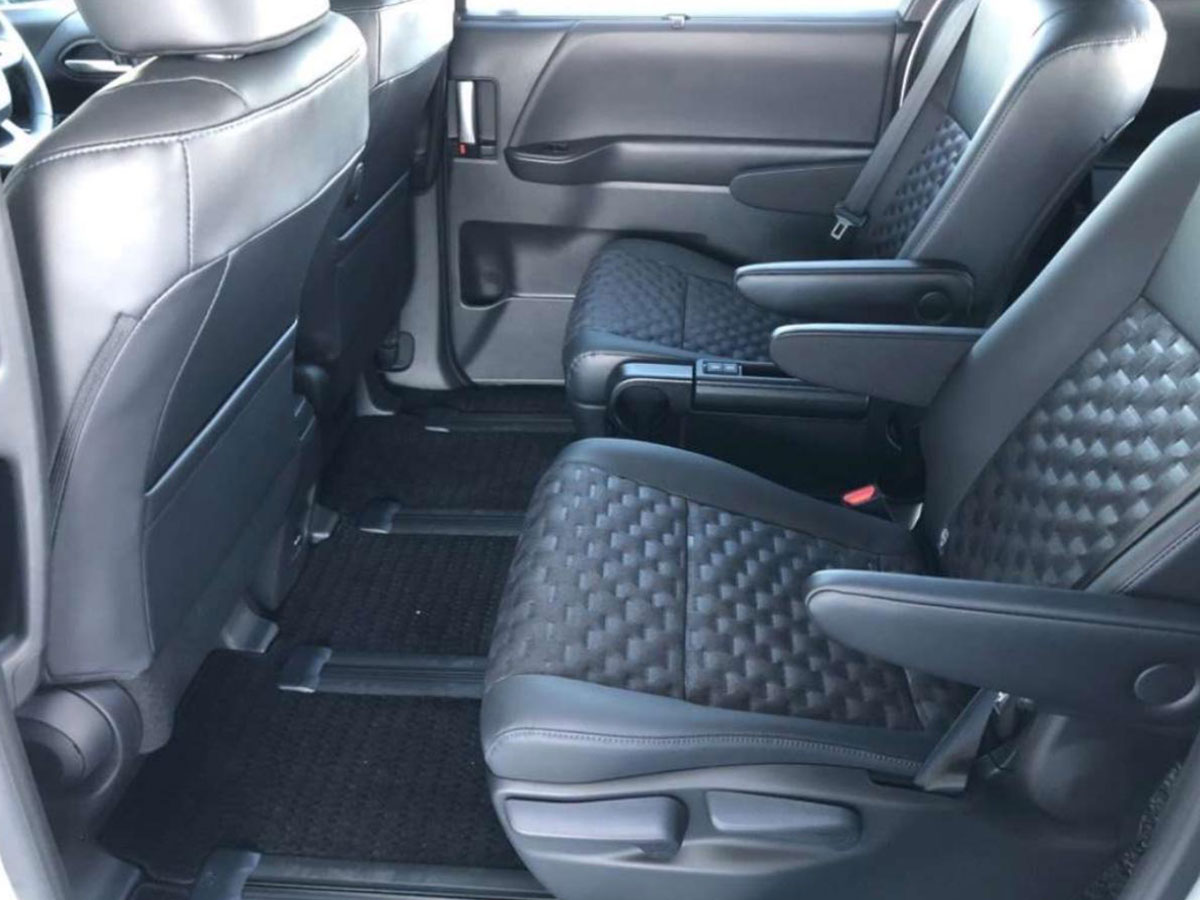 2023 Toyota Voxy